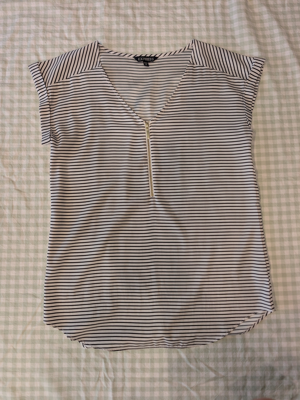Express Black & White Striped Zip V-Neck Cap Sleeve Top
